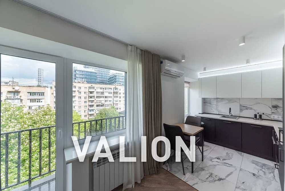 Продажа 2-комнатной квартиры 42 м², Кловский спуск, 14Б