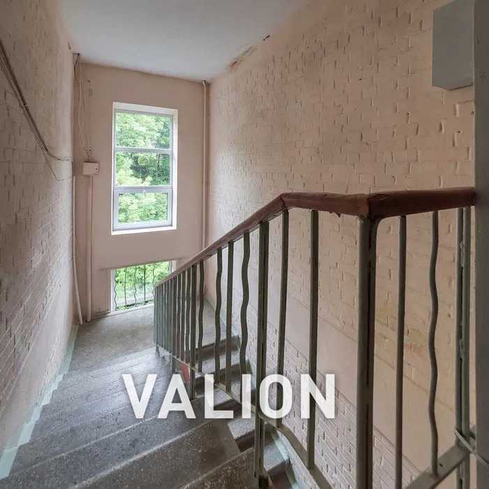 Продажа 2-комнатной квартиры 42 м², Кловский спуск, 14Б