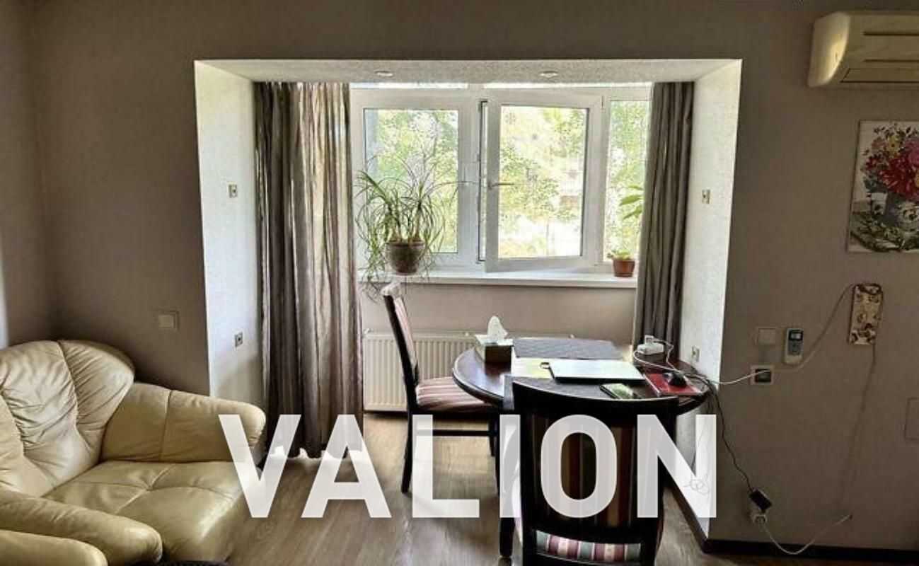 Продаж 3-кімнатної квартири 56.3 м², Професора Підвисоцького вул., 18