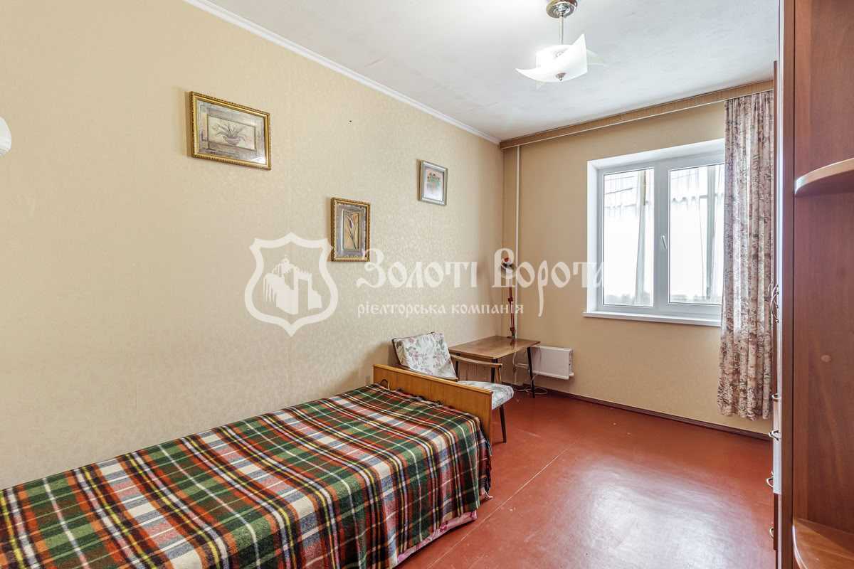 Продажа 2-комнатной квартиры 54 м², Сержа Лифаря ул., 17