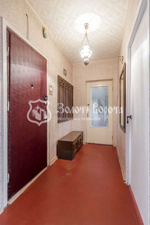 Продажа 2-комнатной квартиры 54 м², Сержа Лифаря ул., 17