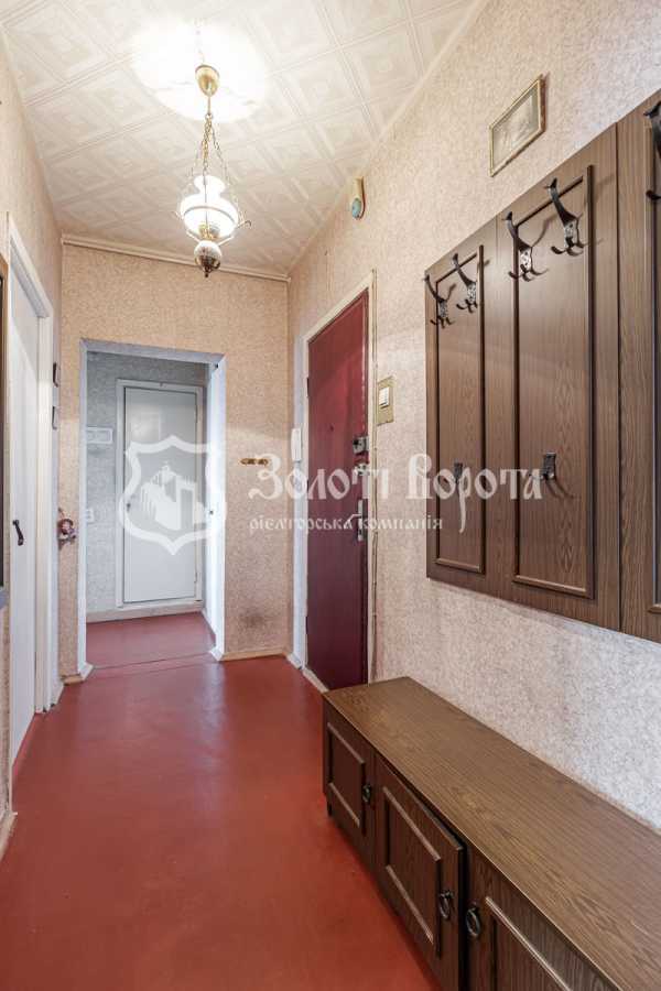 Продажа 2-комнатной квартиры 54 м², Сержа Лифаря ул., 17