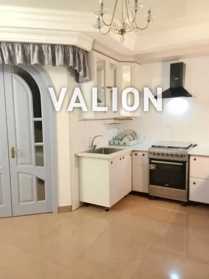 Продажа 2-комнатной квартиры 76 м², Победы просп., 9