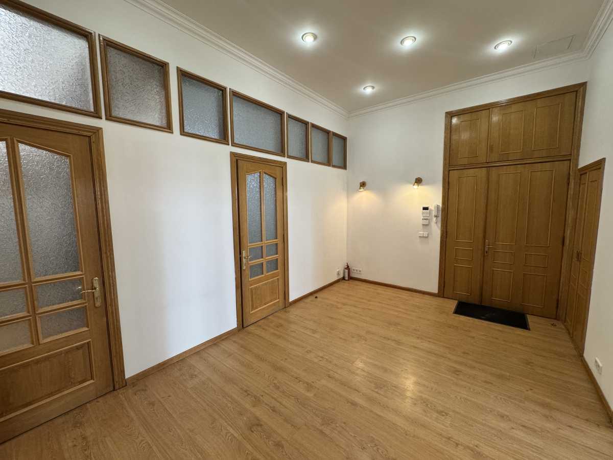Аренда офиса 195 м², Саксаганского ул., 99