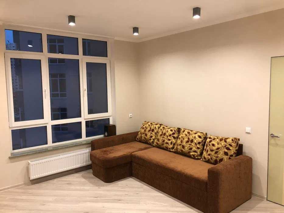 Аренда 3-комнатной квартиры 83 м², Елены Пчилки ул., 7