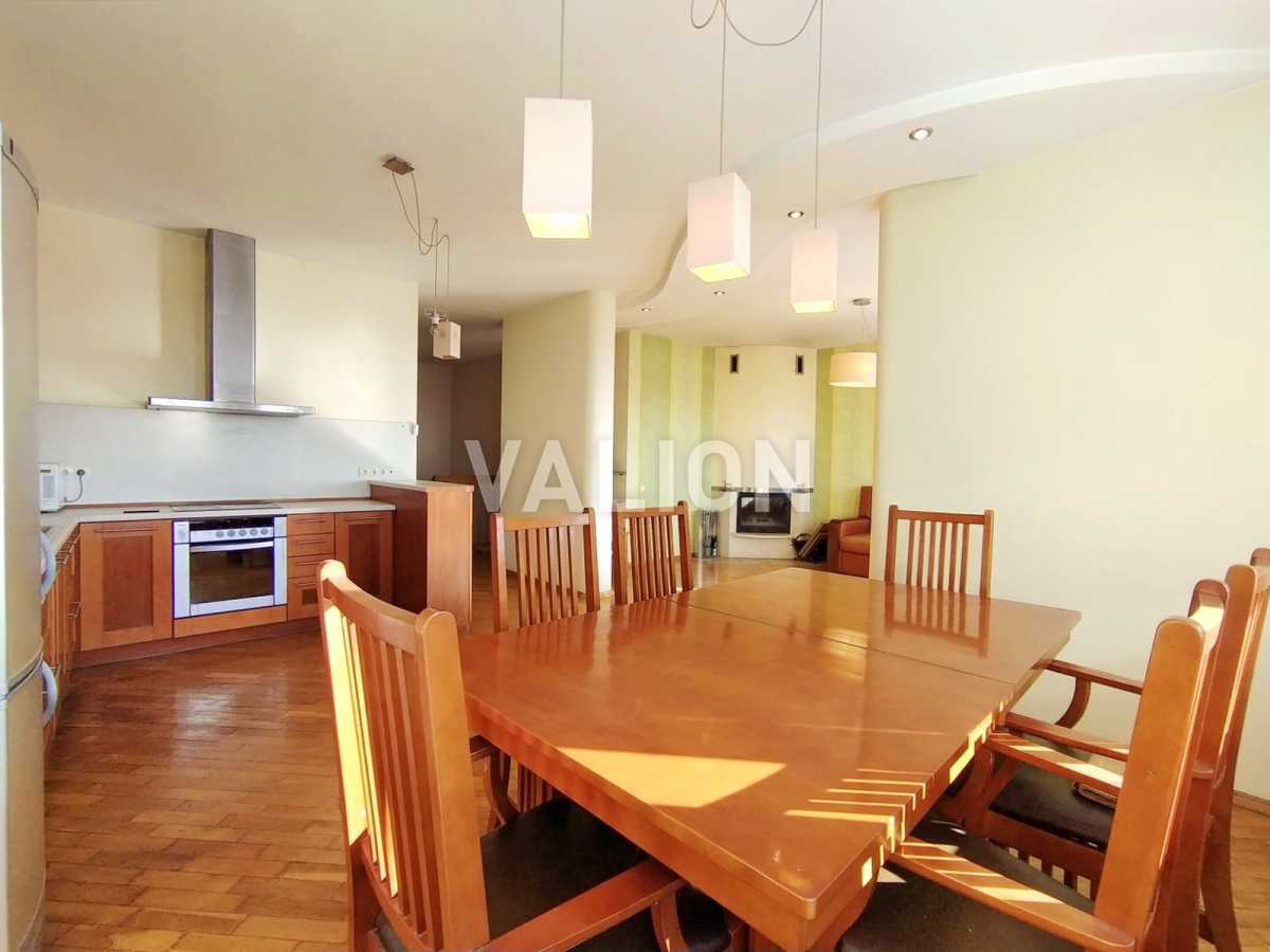 Продажа 4-комнатной квартиры 162 м², Анны Ахматовой ул., 13Д