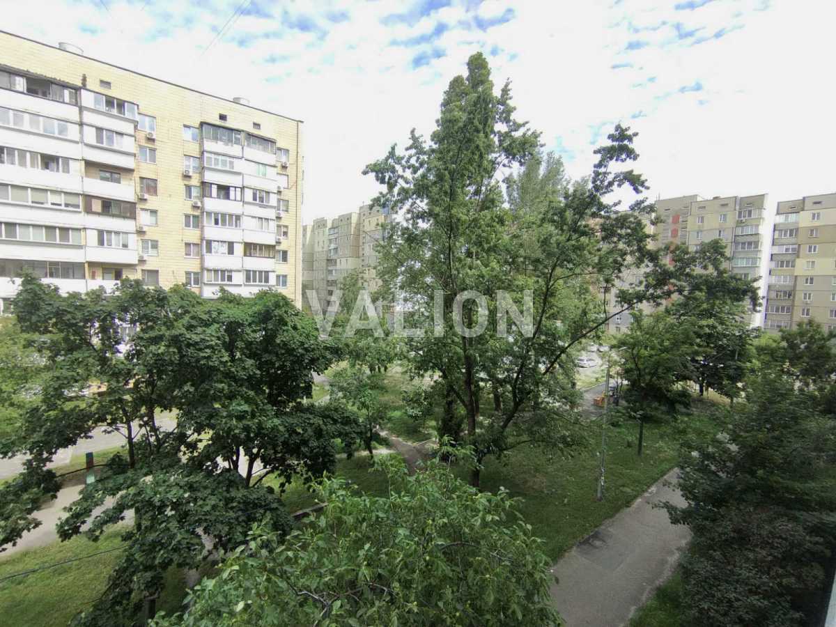 Продажа 2-комнатной квартиры 51 м², Николая Бажана просп., 9А