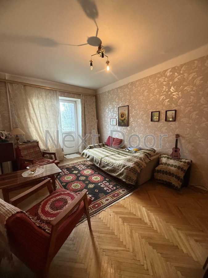 Продаж 3-кімнатної квартири 72 м², Березняківська вул., 14А