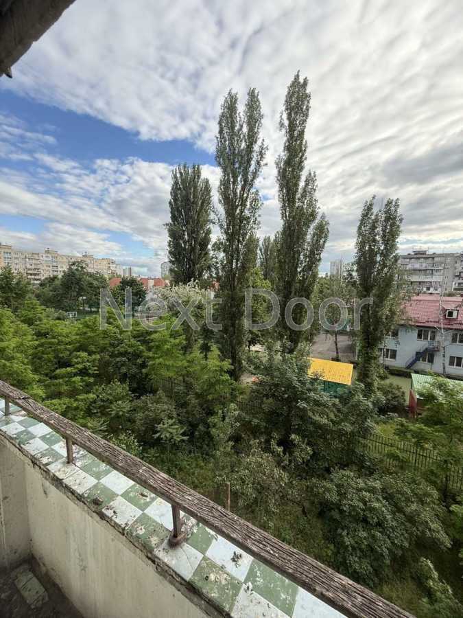 Продаж 3-кімнатної квартири 72 м², Березняківська вул., 14А