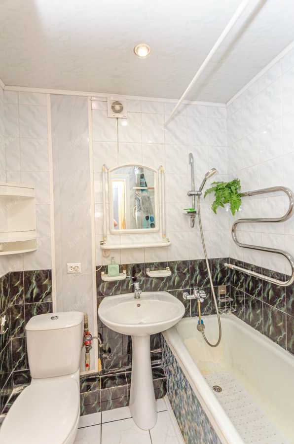 Продаж 2-кімнатної квартири 43 м², Решетилівська, 58