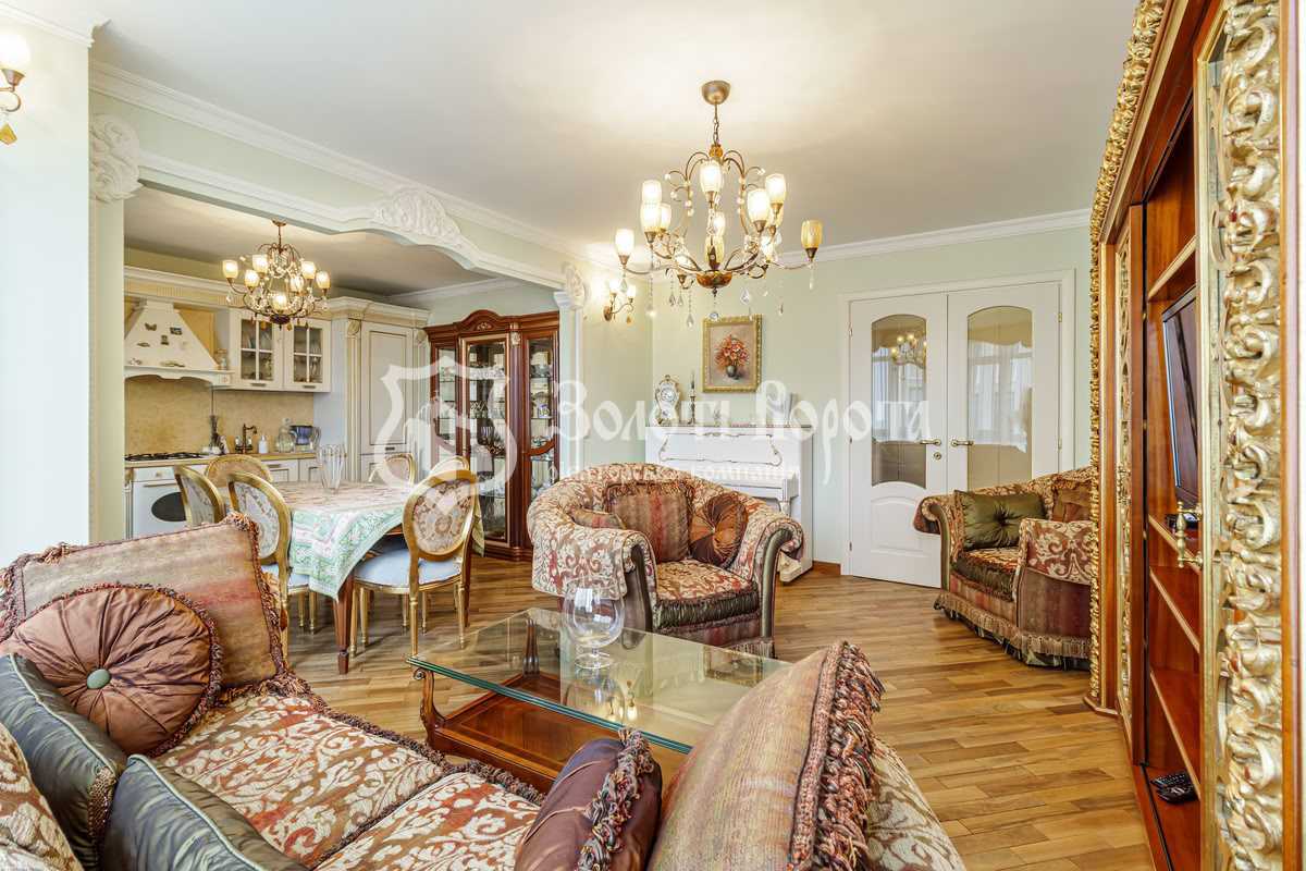 Продаж 4-кімнатної квартири 107.6 м², Ярославський пров., 7/9