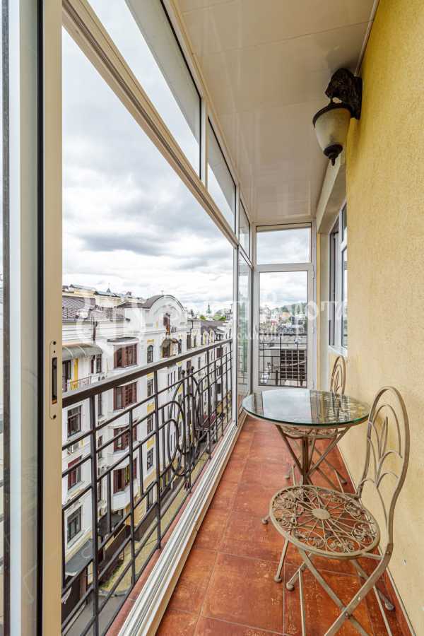 Продаж 4-кімнатної квартири 107.6 м², Ярославський пров., 7/9