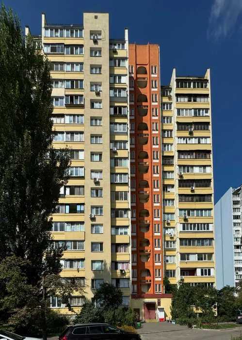 Продажа 4-комнатной квартиры 85 м², Николая Закревского ул., 23