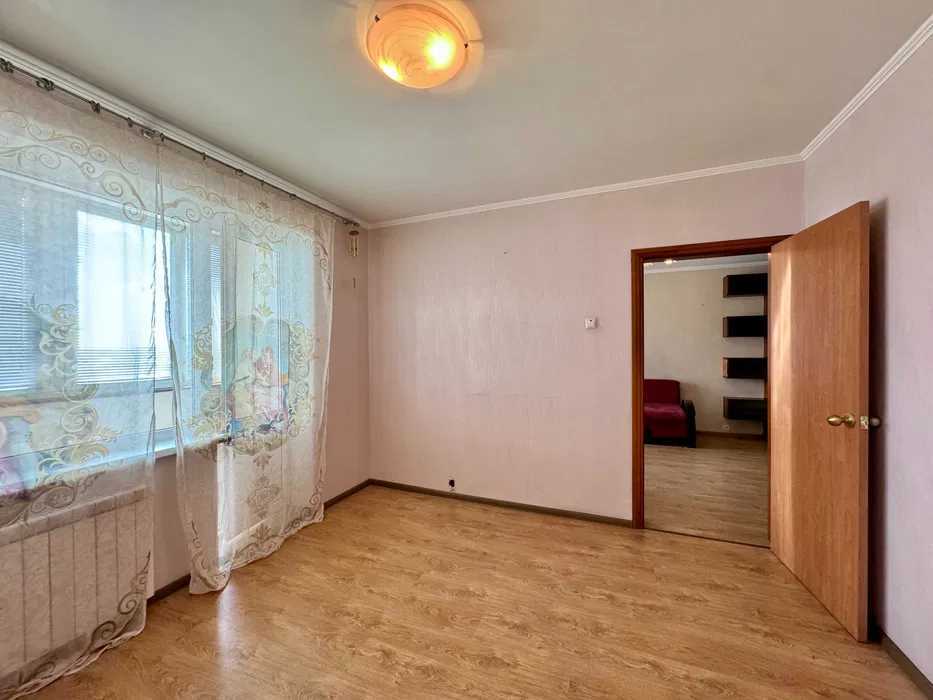 Продажа 4-комнатной квартиры 85 м², Николая Закревского ул., 23