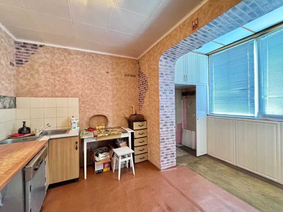 Продажа 4-комнатной квартиры 85 м², Николая Закревского ул., 23