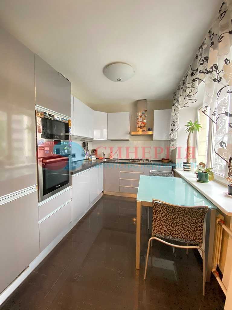 Продажа 2-комнатной квартиры 78 м², Саксаганского ул., 7