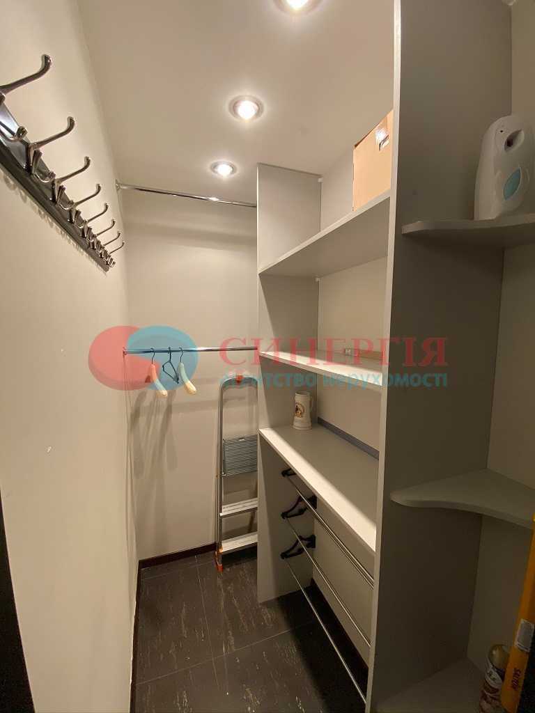 Продажа 2-комнатной квартиры 78 м², Саксаганского ул., 7