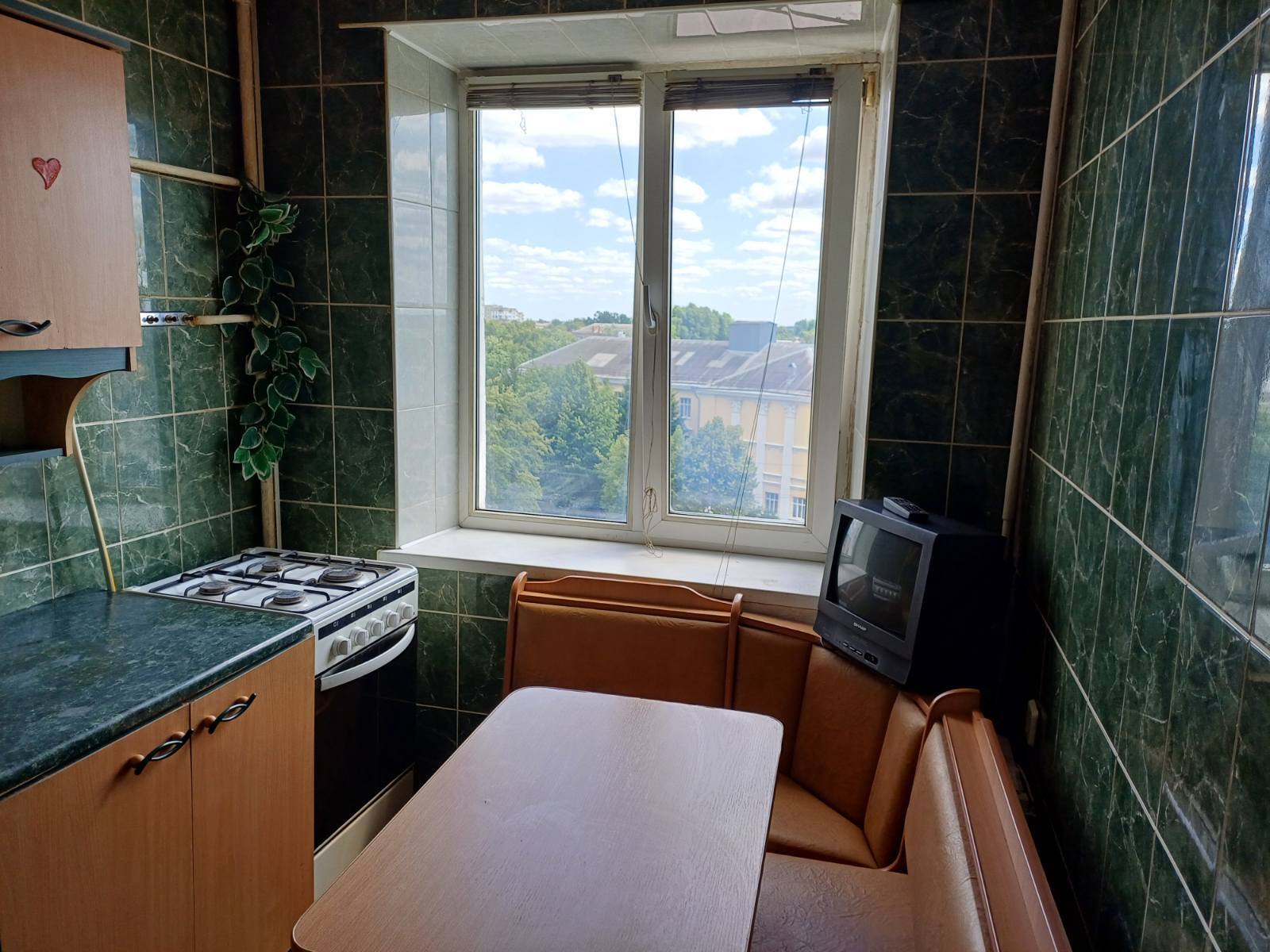 Аренда 2-комнатной квартиры 47 м², Евгения Маланюка ул.