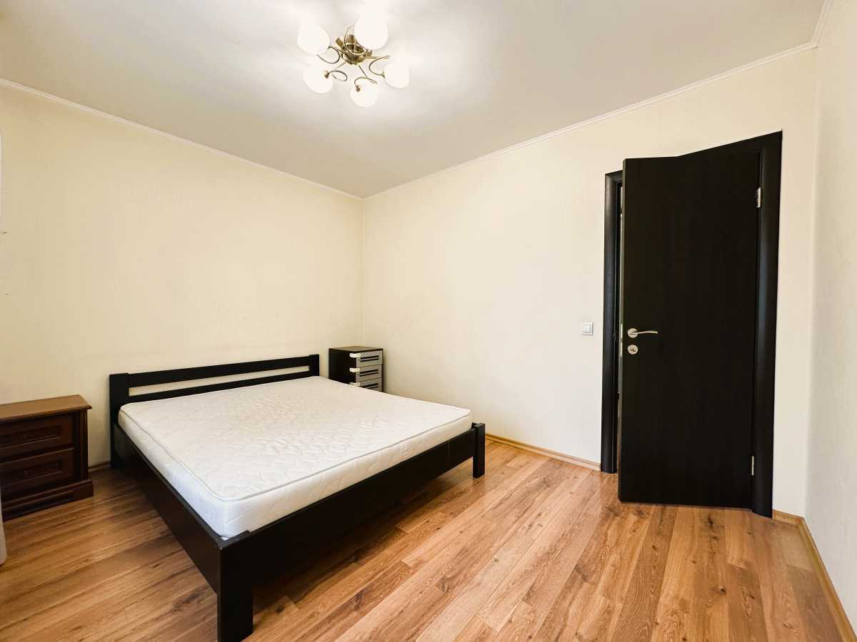 Продажа 2-комнатной квартиры 78 м², Дарницкий бул., 10
