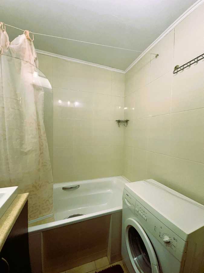 Продажа 2-комнатной квартиры 78 м², Дарницкий бул., 10