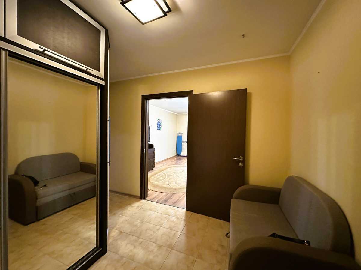 Продажа 2-комнатной квартиры 78 м², Дарницкий бул., 10