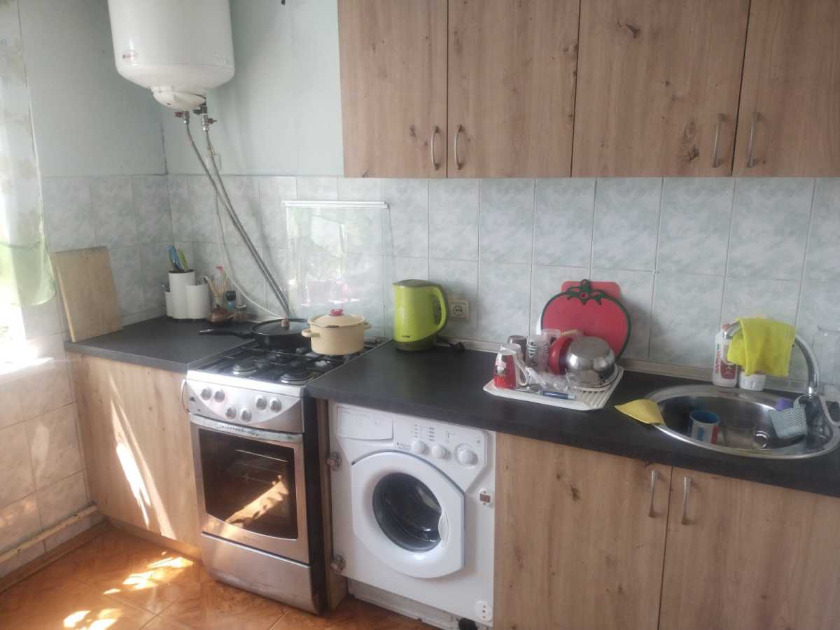 Продаж 2-кімнатної квартири 54.5 м², Семенівська вул., 11