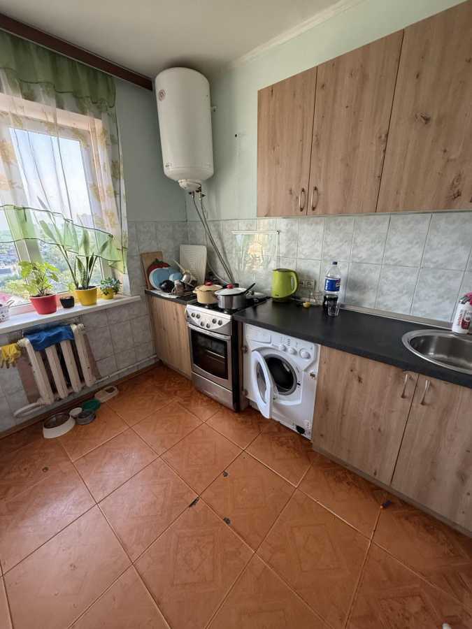 Продаж 2-кімнатної квартири 54.5 м², Семенівська вул., 11