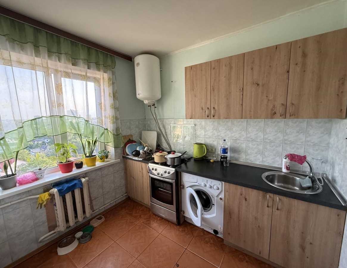 Продаж 2-кімнатної квартири 54.5 м², Семенівська вул., 11
