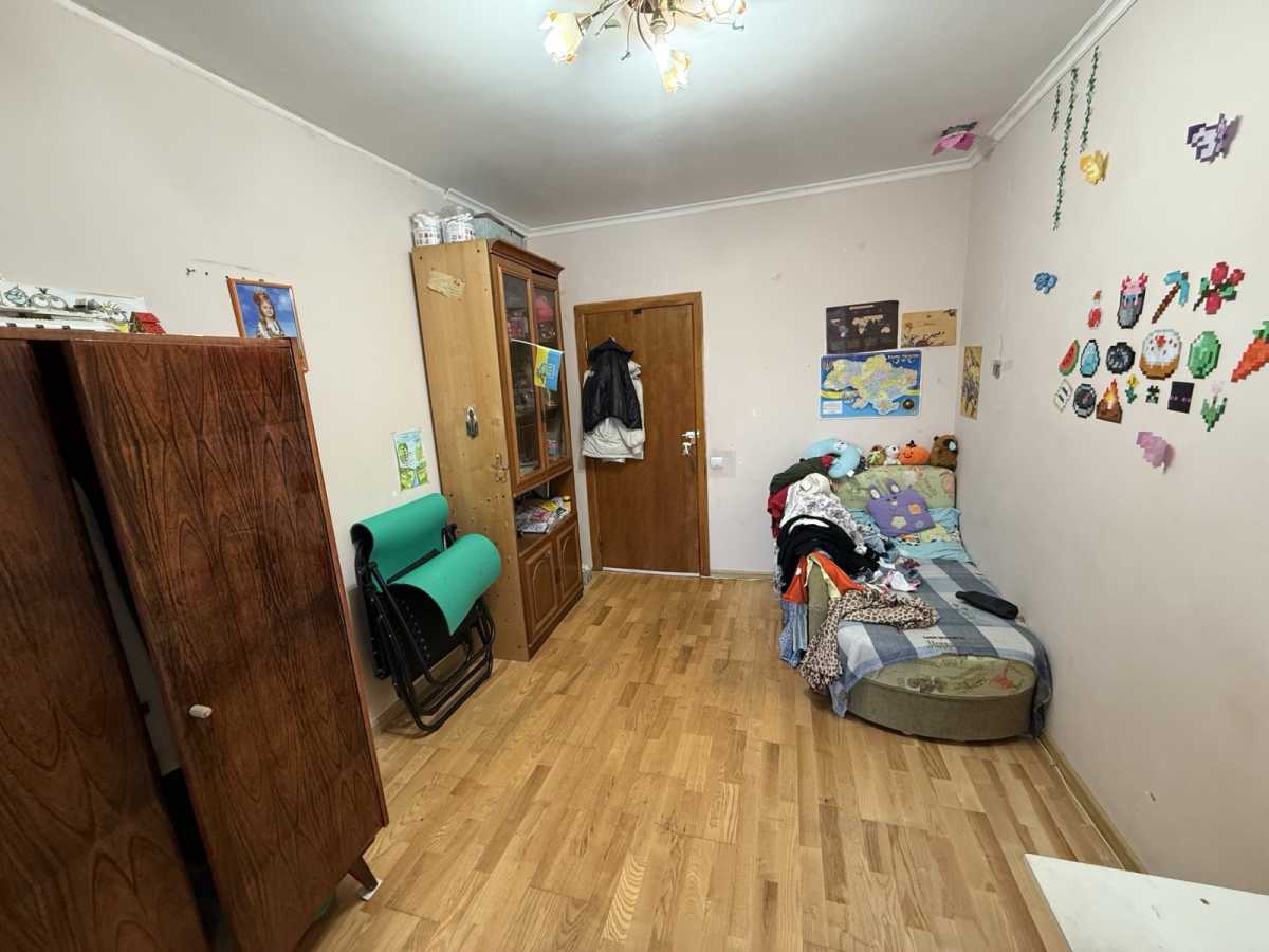 Продаж 2-кімнатної квартири 54.5 м², Семенівська вул., 11