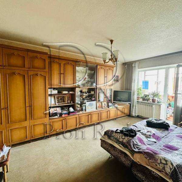 Продажа 1-комнатной квартиры 43 м², Ирпенская ул., 63/5
