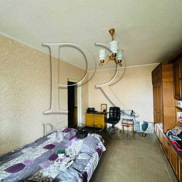 Продажа 1-комнатной квартиры 43 м², Ирпенская ул., 63/5