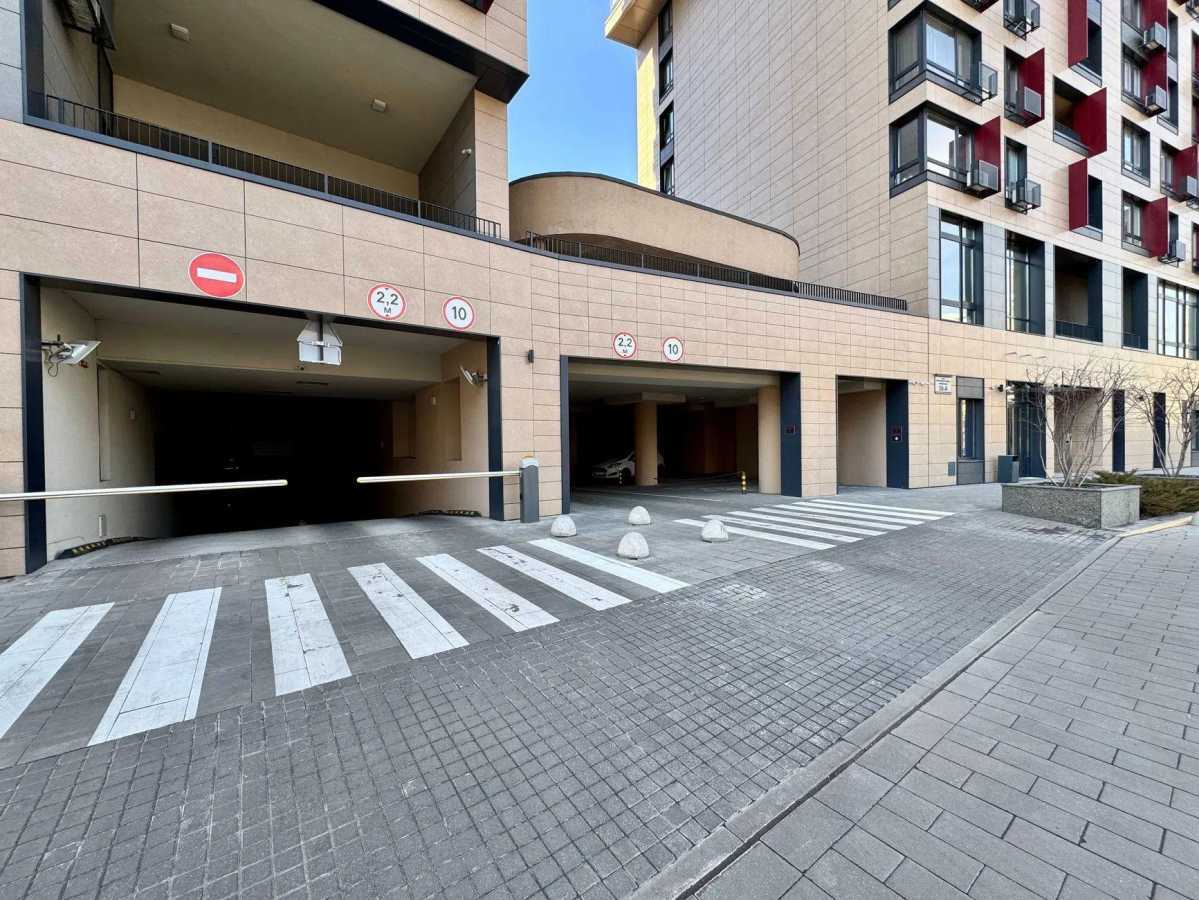 Продаж 5-кімнатної квартири 165.7 м², Урицкого, 38