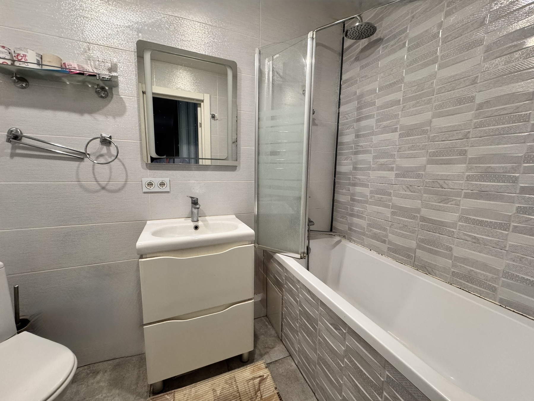 Продаж 3-кімнатної квартири 63 м², Гладкова вул.
