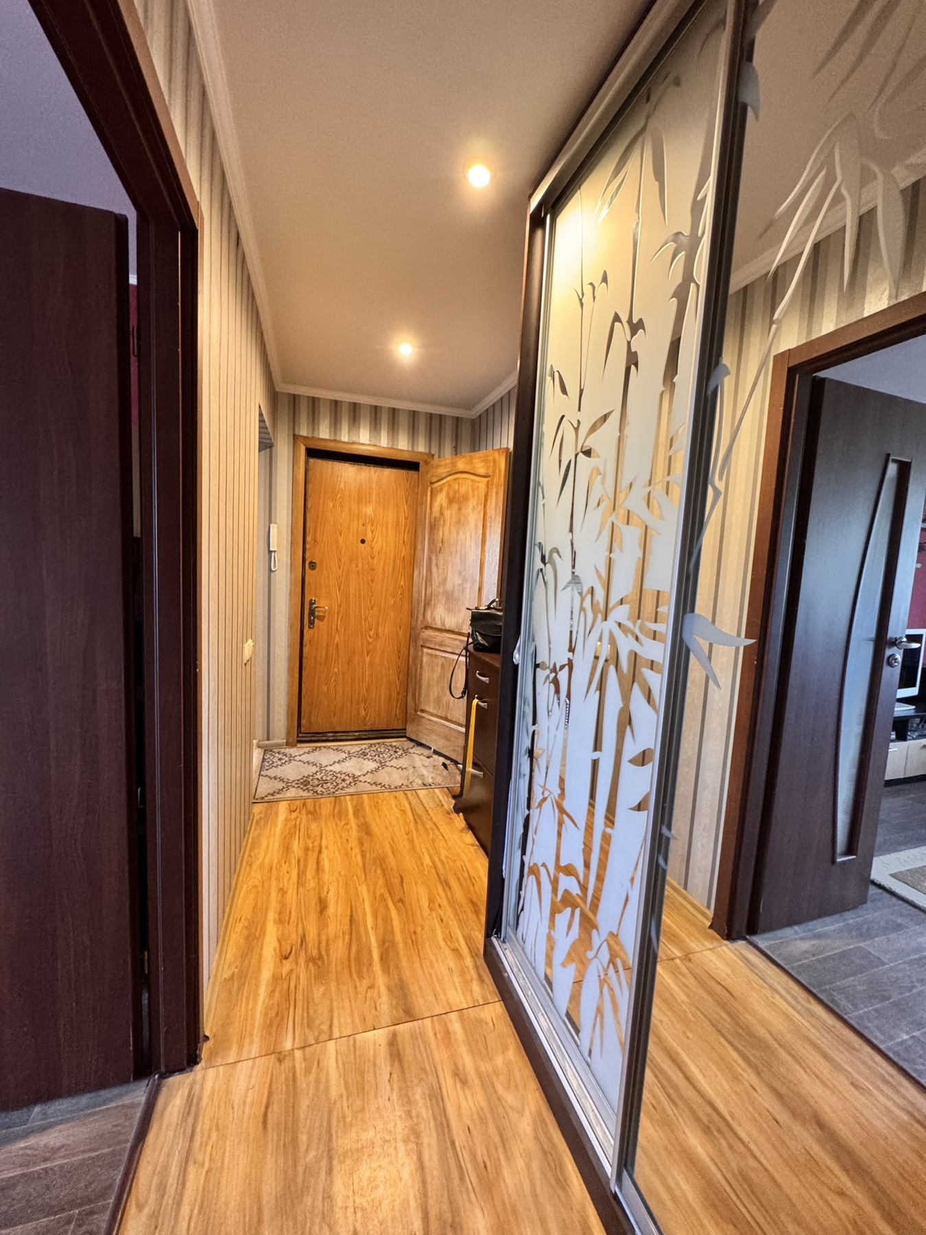 Продаж 3-кімнатної квартири 63 м², Гладкова вул.