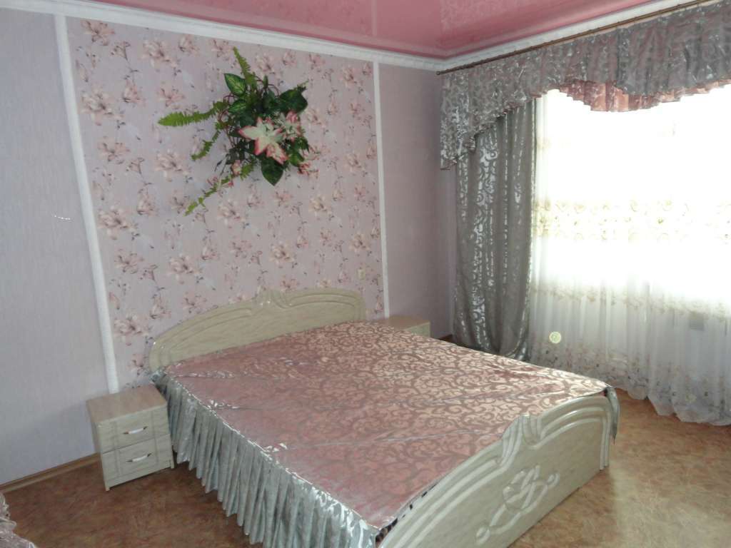 2-комнатная квартира посуточно 49 м², Князя Володимира Великого, 83