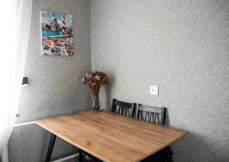 Продаж 2-кімнатної квартири 49 м², Перемоги вул.