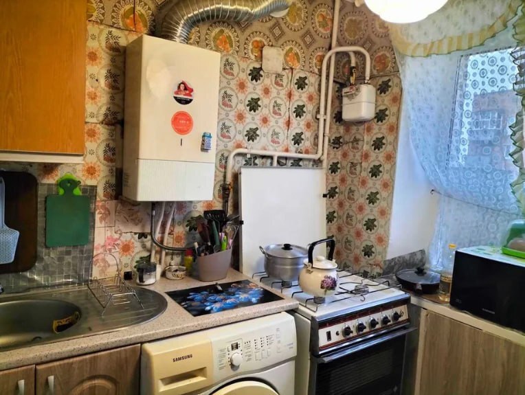 Продаж 2-кімнатної квартири 44 м², Троїцька вул.