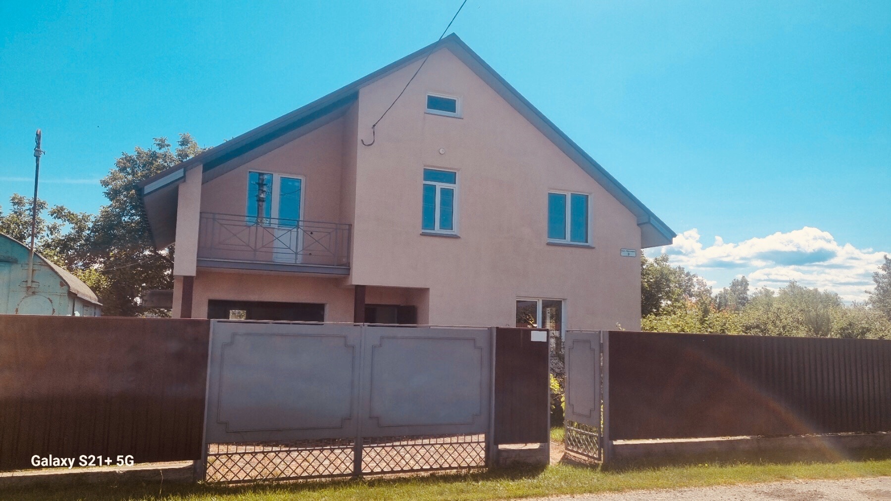 Продаж будинку 180 м²
