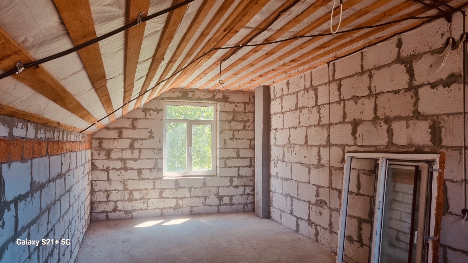 Продаж будинку 180 м²
