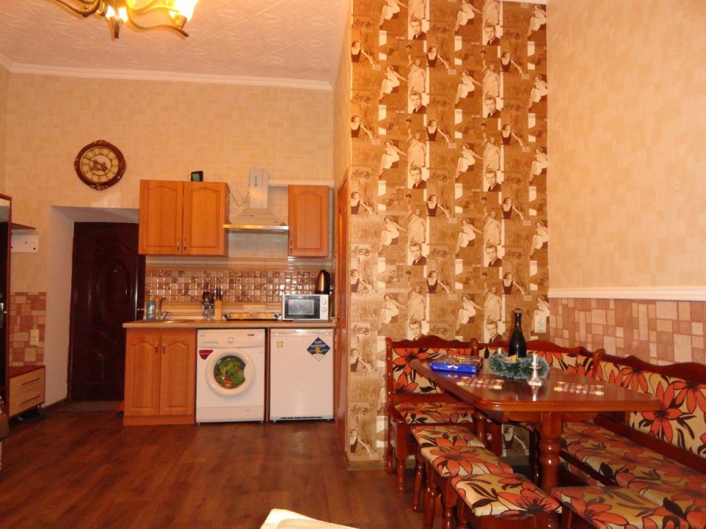 1-комнатная квартира посуточно 29 м², Николаевская дор., дорога,Лузановка, 259