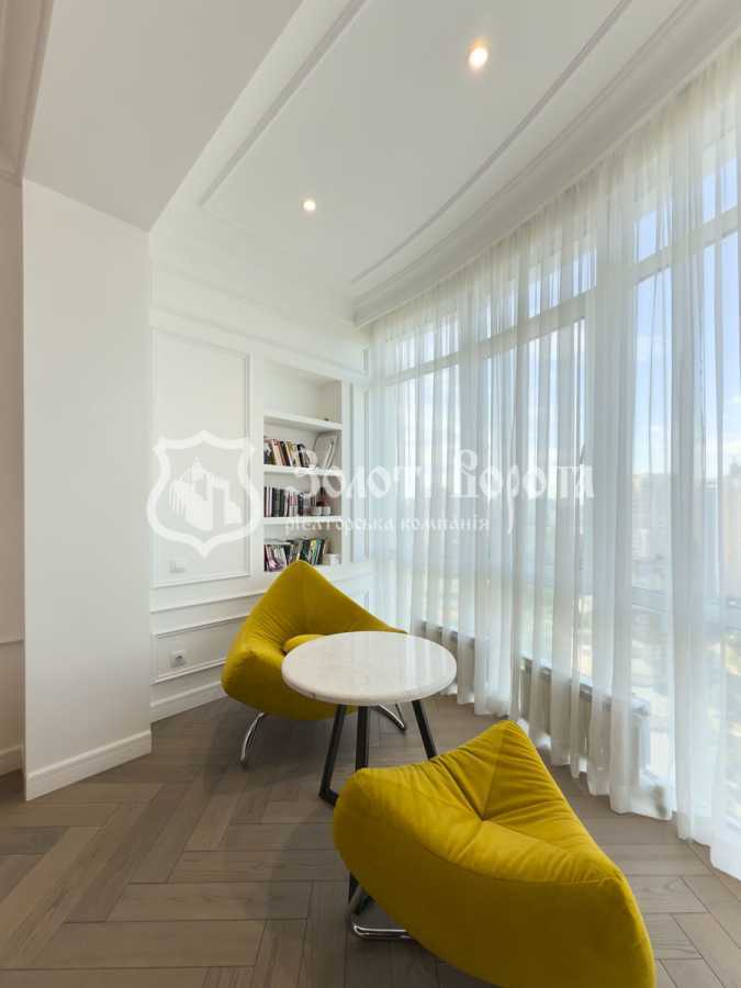 Продаж 2-кімнатної квартири 85 м², Генерала Шаповала вул., 2А