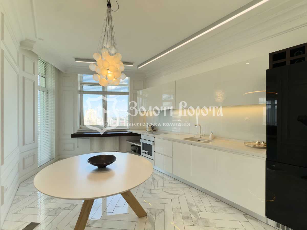 Продаж 2-кімнатної квартири 85 м², Генерала Шаповала вул., 2А