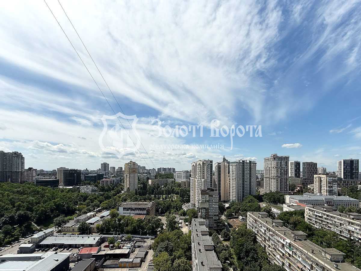 Продаж 2-кімнатної квартири 85 м², Генерала Шаповала вул., 2А