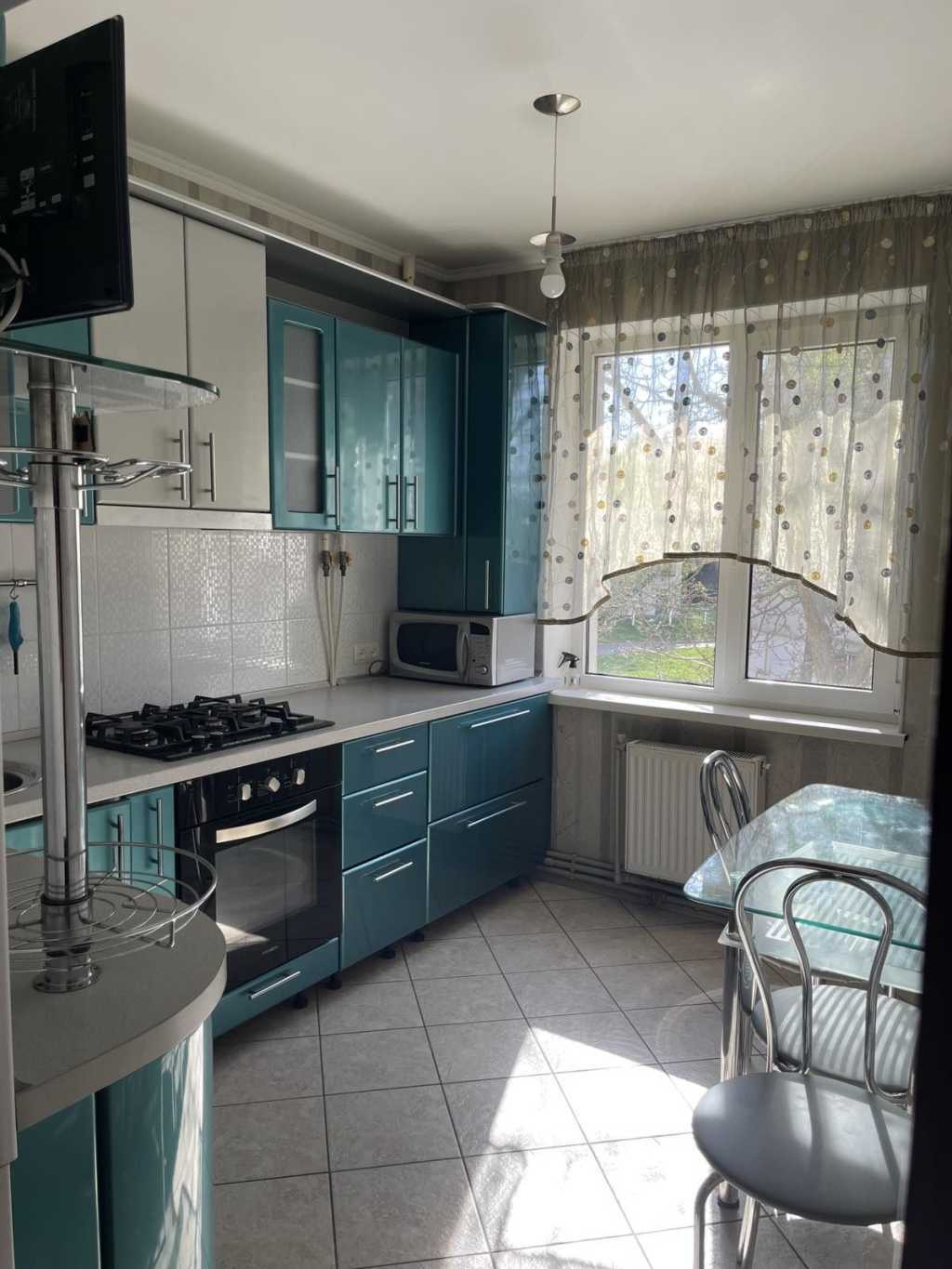 Продажа 3-комнатной квартиры 65 м², Богдана Хмельницького