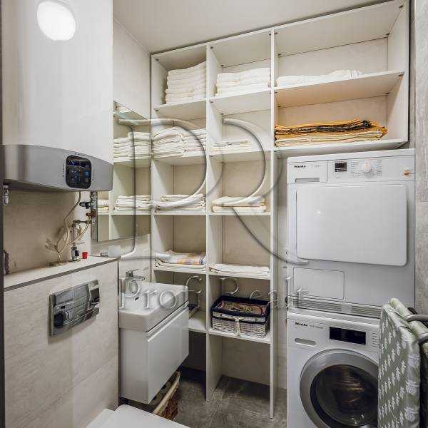 Продажа 2-комнатной квартиры 90 м², Метрологическая ул., 13