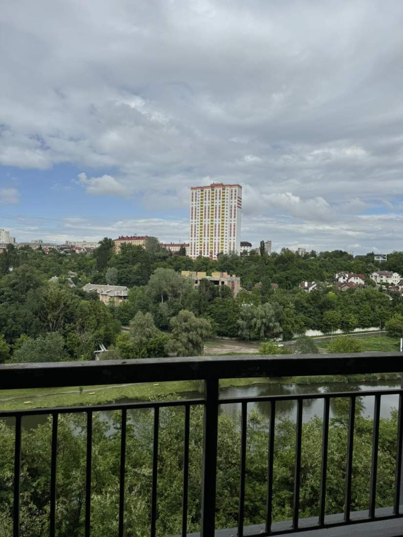 Продаж 3-кімнатної квартири 80.08 м², Кадетський Гай вул., 10