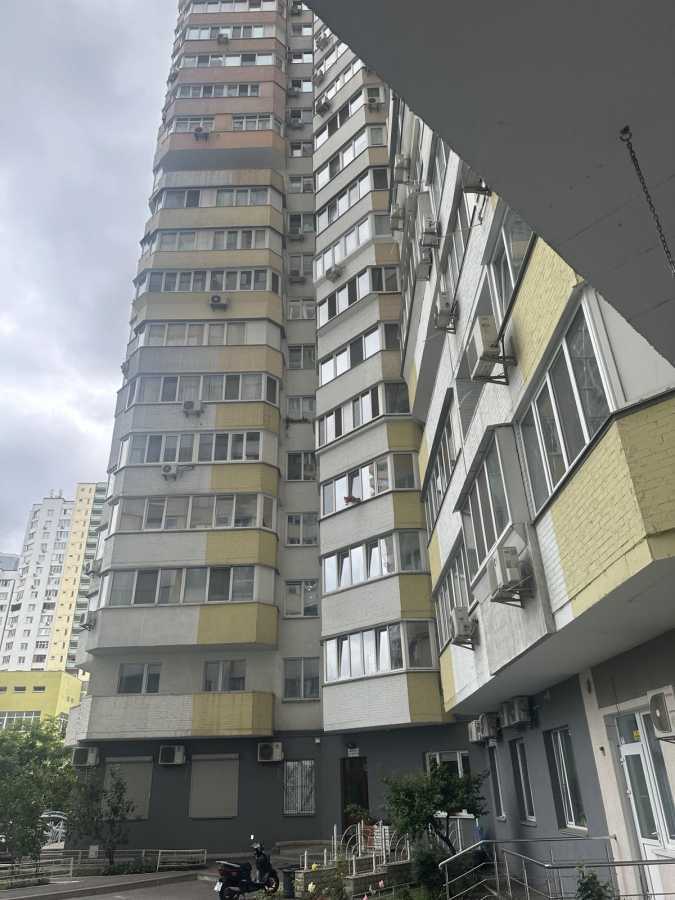 Аренда 1-комнатной квартиры 50 м², Михаила Донца ул., Драгоманова, 6/1