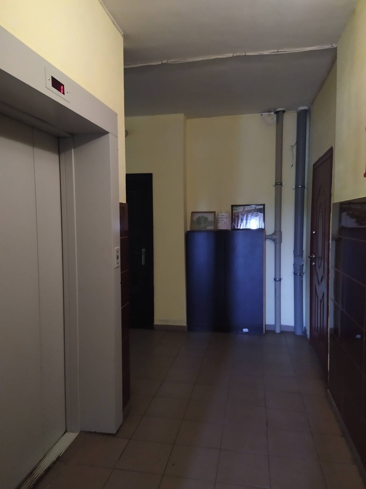Продаж 1-кімнатної квартири 43 м²