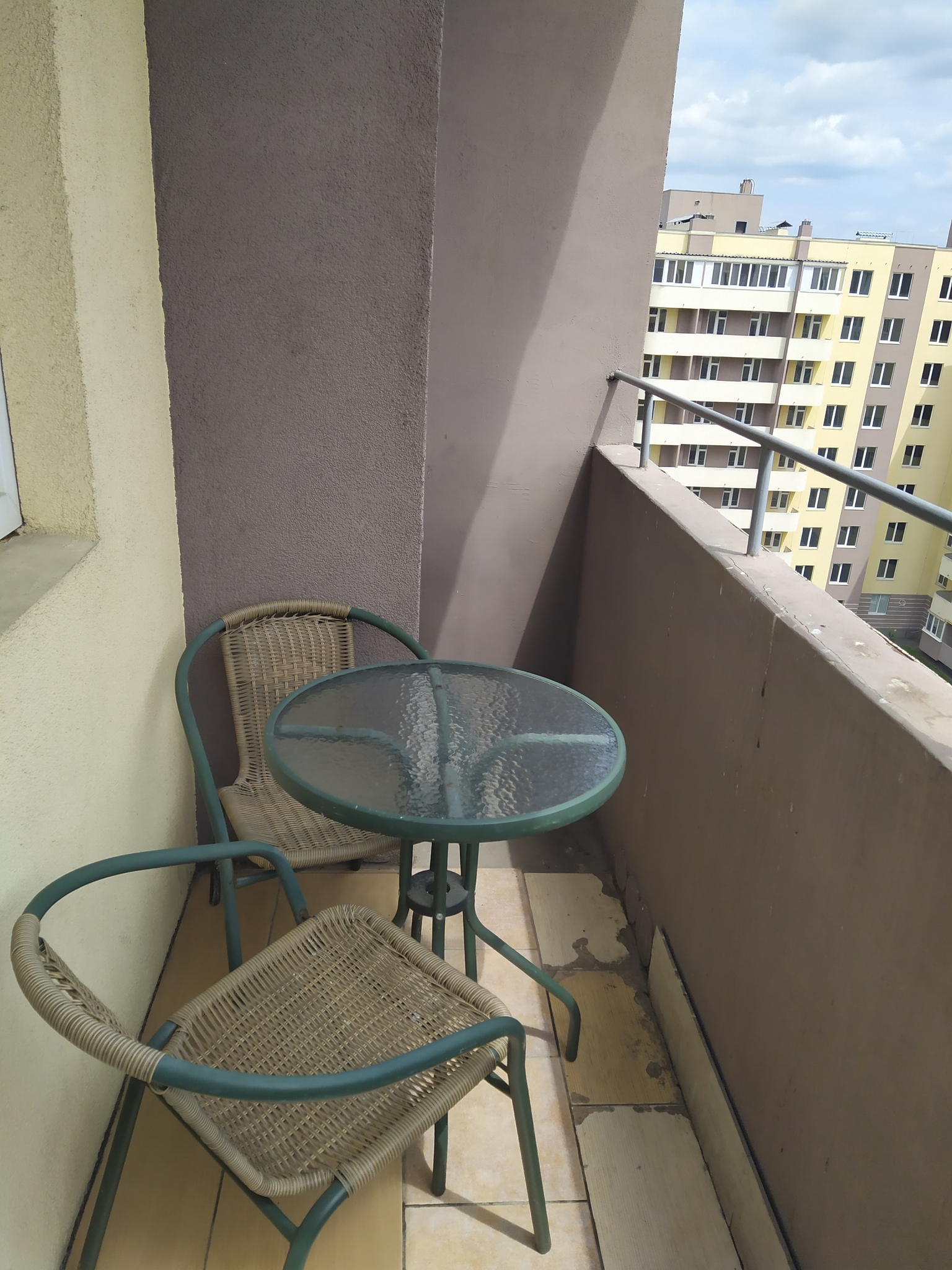 Продаж 1-кімнатної квартири 43 м²