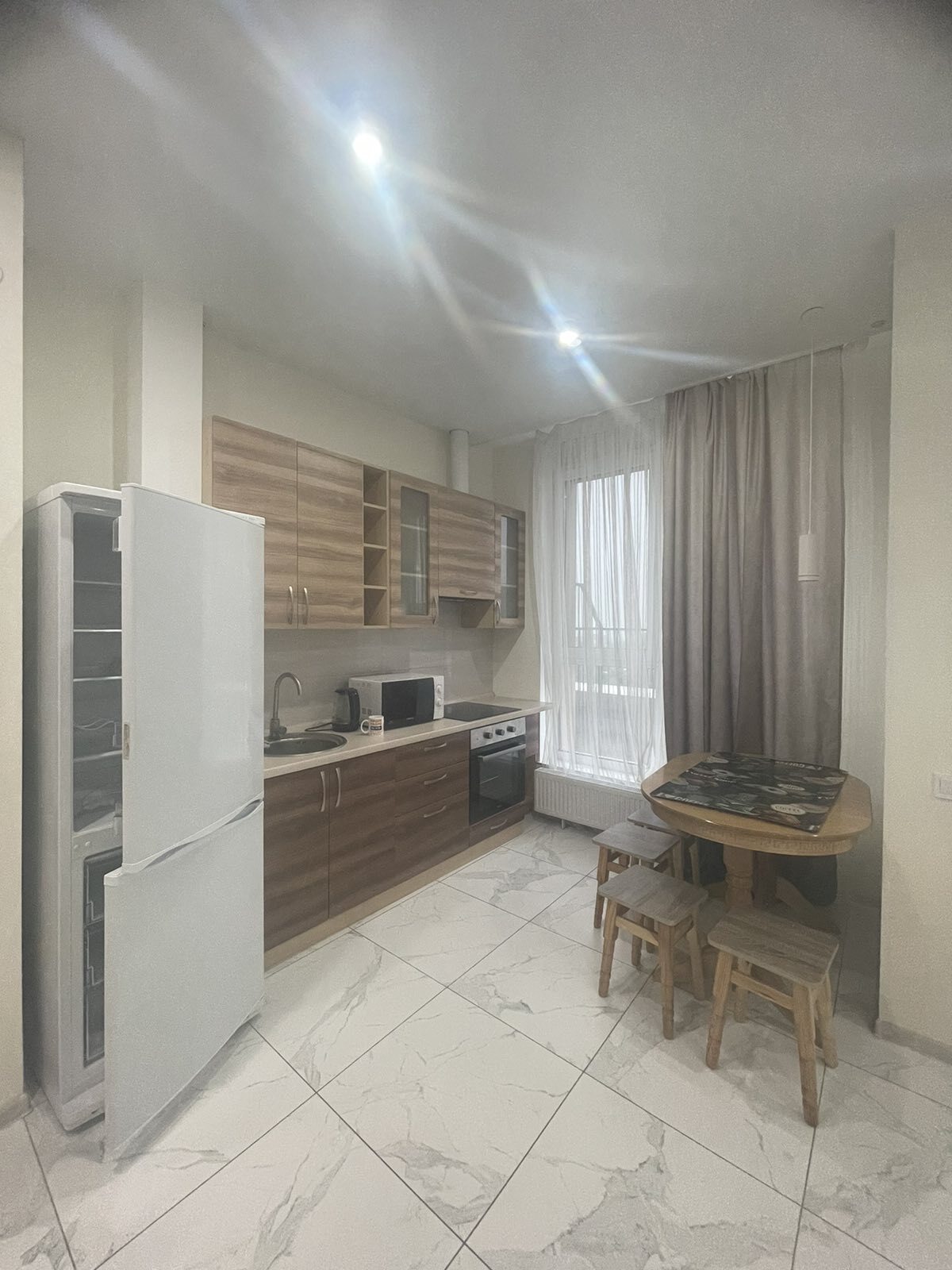 Аренда 3-комнатной квартиры 76 м², Звездный бул.